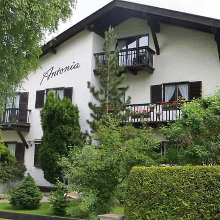 Gaestehaus Antonia ガルミッシュ・パルテンキルヒェン エクステリア 写真